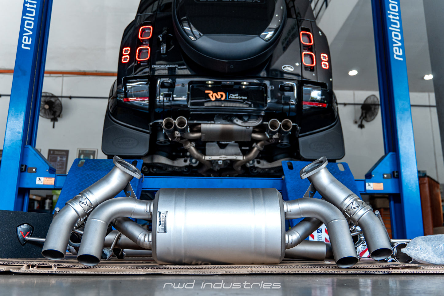 Veleno Defender 5.0 Catback Exhaust